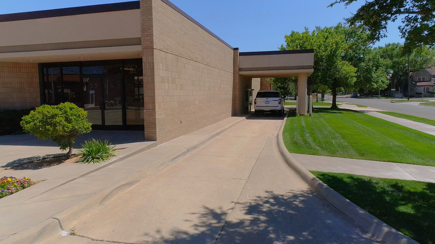 Office For Lease: 1001 S Harrison St, Amarillo, TX 79101